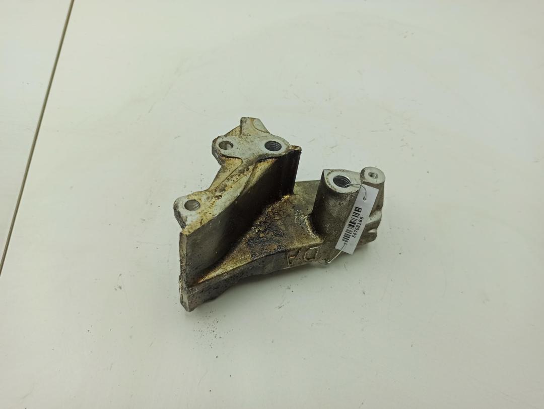 кронштейн (крепление) Peugeot 607 1 поколение 2002, 3.0 л., бензин, АКПП, синий, седан, 20047 - фото №1