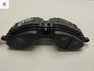 кнопка обогрева заднего стекла Ford Focus 1 поколение [рестайлинг] 2002, 1.8 л., дизель, МКПП, синий, хетчбэк 5 дв., YS4T19A945BA