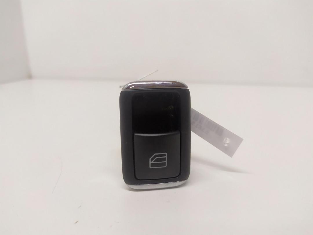 кнопка стеклоподъемника заднего левого Mercedes-Benz C W204 2007, 2.2 л., дизель, МКПП, чёрный, седан, 2048700451
