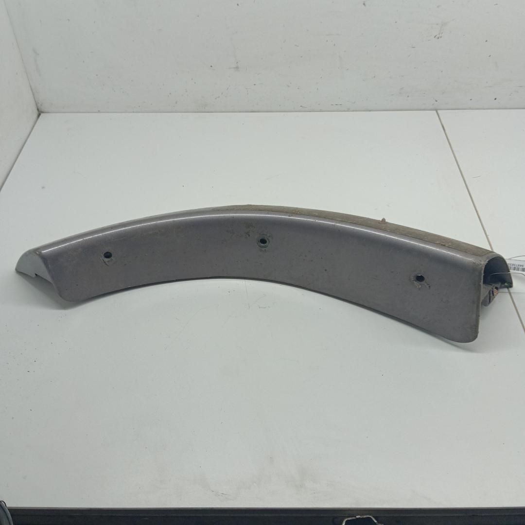 Накладка на арку задняя правая Ford Explorer 1996, 4.0 л., бензин, АКПП, красный, внедорожник 5 дв., AGWB4N