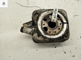 теплообменник масляного фильтра Volkswagen Golf 4 поколение 1999, 1.6 л., бензин, МКПП, чёрный, хетчбэк 3 дв.