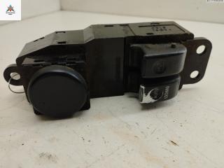 блок управления стеклоподъемниками Hyundai H-1 Starex 1999, 2.4 л., бензин, МКПП, серый, минивэн, 93570-4A000