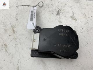 моторчик заслонки печки Mercedes-Benz S-Класс W220 2001, 3.2 л., бензин, АКПП, серый, седан, 38236