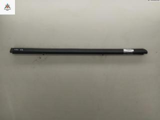 Молдинг стекла двери наружный Ford Maverick 2 поколение 2001, 2.0 л., бензин, МКПП, серый, внедорожник 5 дв.