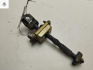 ограничитель открывания двери Ford Maverick 2 поколение 2001, внедорожник 5 дв.