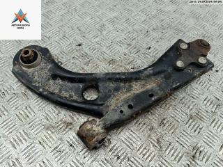 рычаг передний правый Peugeot 308 T9 2014, 1.6 л., бензин, МКПП, чёрный, хетчбэк 5 дв.