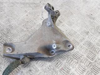 кронштейн двигателя BMW 1 серия E81/E82/E87/E88 2005, 2.0 л., дизель, МКПП, чёрный, хетчбэк 5 дв., 6760309