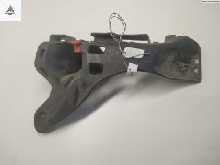 кронштейн заднего бампера Opel Astra H 2004, 1.7 л., дизель, МКПП, чёрный, универсал, 13143106