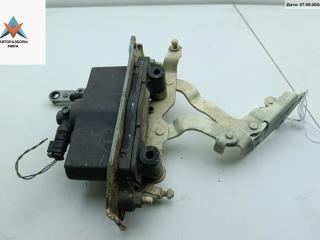 петля капота левая Mercedes-Benz E-Класс W212/S212/C207/A207 [рестайлинг] 2014, бежевый, универсал, A2129067701