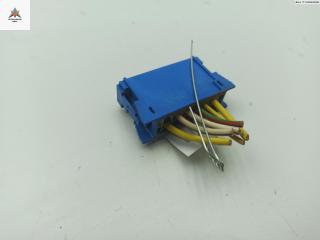 разъем (фишка) проводки Renault Laguna 1 поколение [рестайлинг] 1999, 1.8 л., бензин, МКПП, серый, универсал, 197939