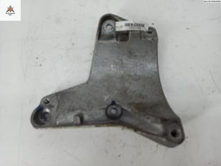 кронштейн компрессора кондиционера Audi A4 B6 2002, 2.4 л., бензин, АКПП, синий, универсал, 06C260835B