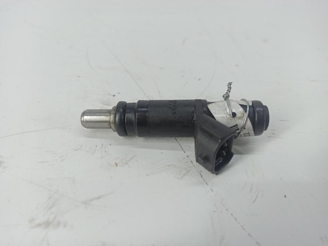 форсунка Audi A4 B6 2002, 2.0 л., бензин, АКПП, серый, седан, 06B133551T
