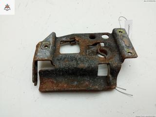 замок капота Fiat Bravo 1 поколение 1997, 1.4 л., бензин, МКПП, красный, хетчбэк 3 дв.