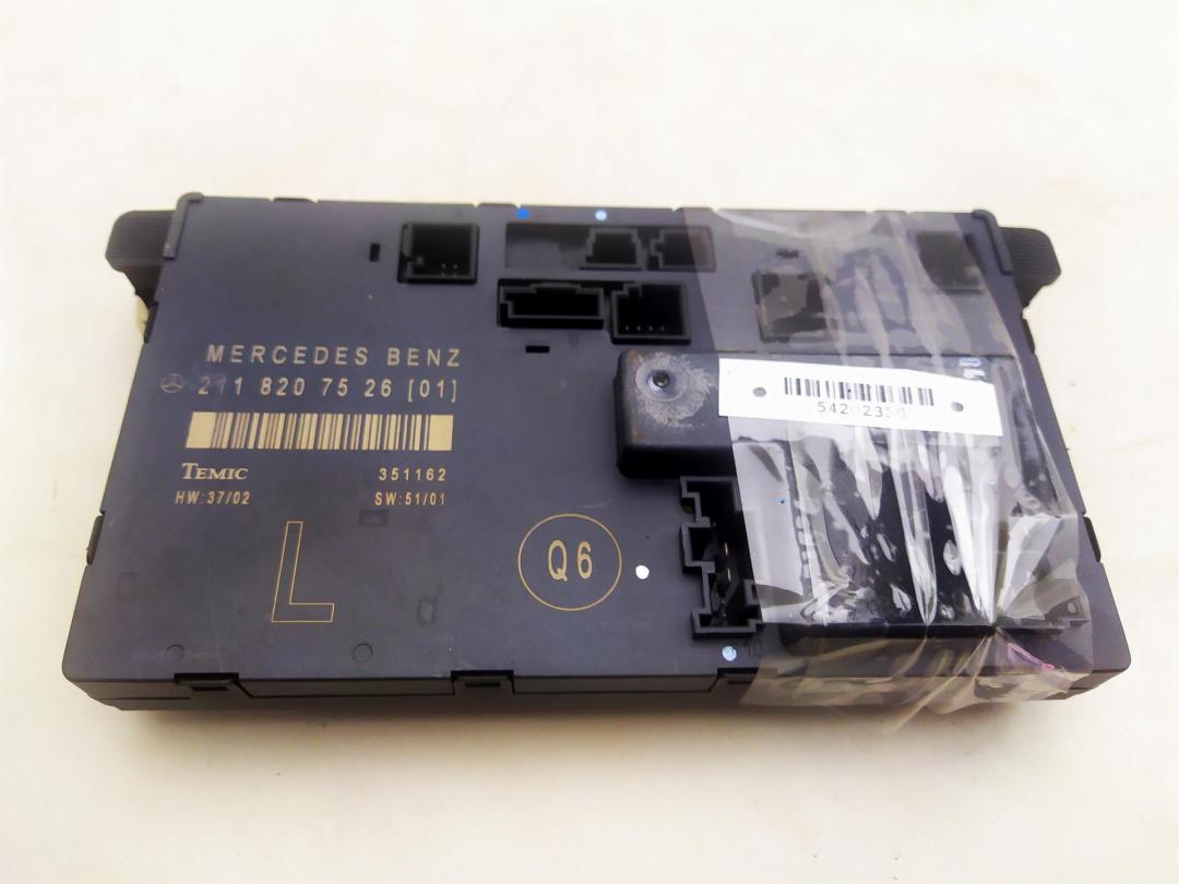 модуль управления двери Mercedes-Benz E-Класс W211/S211 2004, 1.8 л., бензин, АКПП, серый, универсал, 2118207526 - фото №1