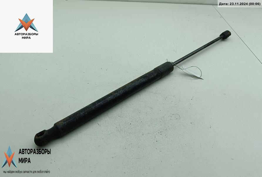 амортизатор крышки багажника (3-5 двери) Opel Zafira 2 поколение (B) 2006, 1.9 л., дизель, АКПП, синий, минивэн, 13128759 - фото №1