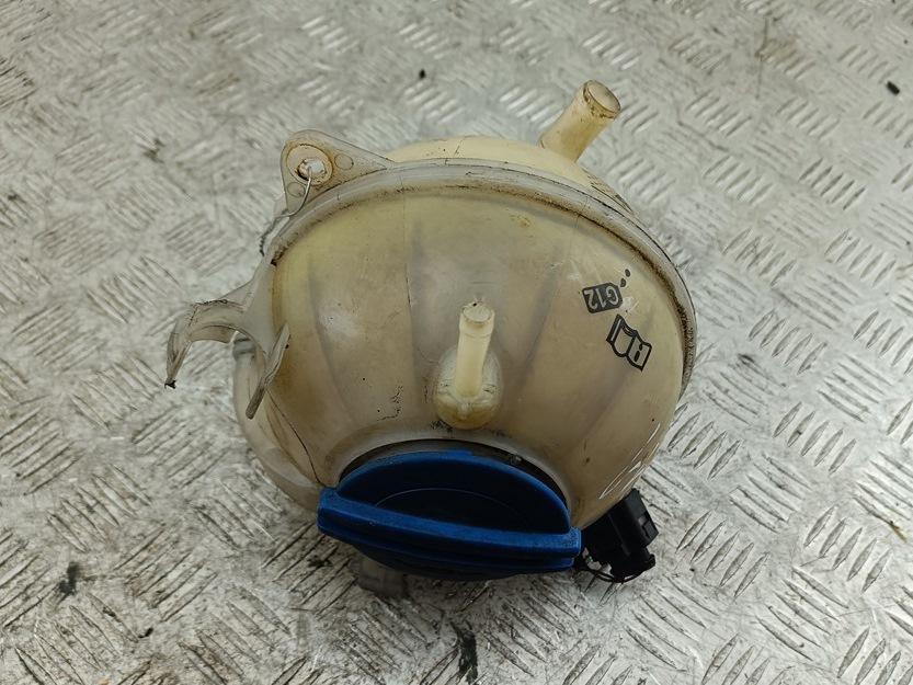 бачок расширительный Volkswagen Passat B6 2009, 1.4 л., бензин, 1K0121407A