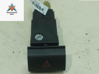 кнопка аварийной сигнализации Toyota Avensis 1 поколение (T220) [рестайлинг] 2000, 1.8 л., бензин, МКПП, красный, хетчбэк 5 дв.