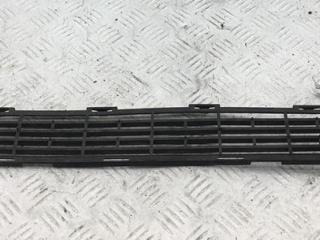 заглушка (решетка) в бампер Mercedes-Benz A-Класс W168/V168 [рестайлинг] 2001, 1.7 л., дизель, МКПП, чёрный, хетчбэк 5 дв., 1688850223