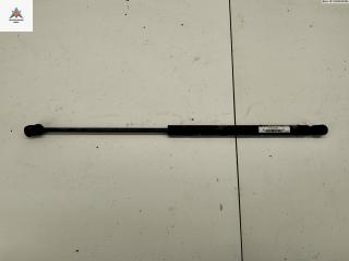 амортизатор крышки багажника (3-5 двери) Volkswagen Golf 3 поколение 1992, 1.4 л., бензин, МКПП, белый, хетчбэк 3 дв., 1H0827550