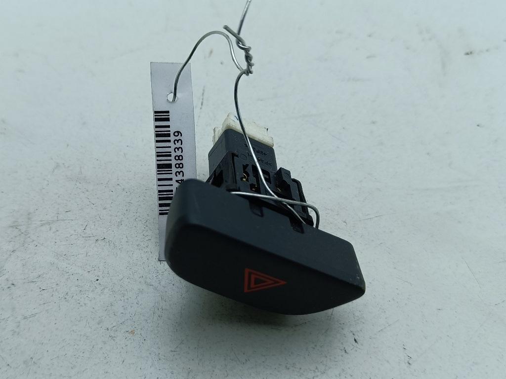 кнопка аварийной сигнализации Nissan Micra K13 2012, 1.2 л., бензин, МКПП, чёрный, хетчбэк 5 дв.