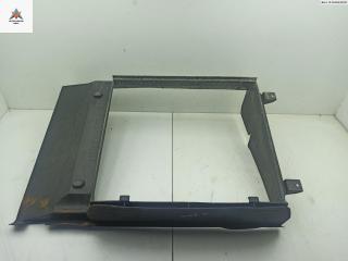 диффузор вентилятора Renault Megane 1 поколение 1997, 1.6 л., бензин, МКПП, синий, седан, 7700840130