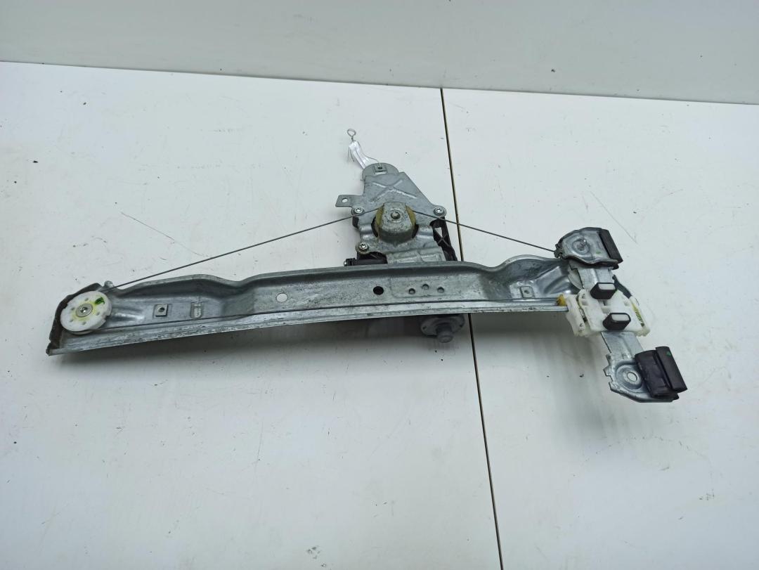 стеклоподъемник электрический задний левый Opel Meriva B 2013, 1.4 л., бензин, МКПП, серый, минивэн, 13354549