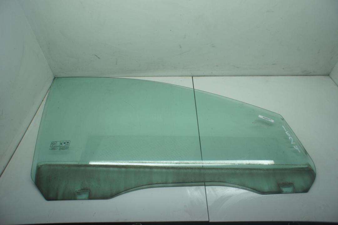 стекло двери передней правой Ford Focus II 2007, 1.6 л., i, бензин, МКПП, красный, универсал, AS2