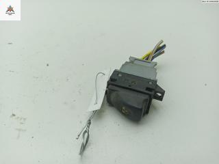 кнопка стеклоподъемника заднего правого Renault Laguna 1 поколение [рестайлинг] 1999, 1.8 л., бензин, МКПП, серый, универсал, 7700417488