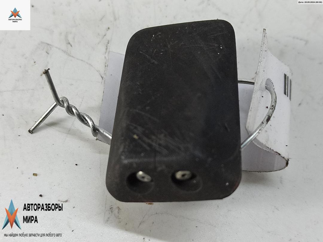 форсунка омывателя лобового стекла Audi A4 B5 1995, 1.6 л., бензин, МКПП, синий, седан, 8D095598 - фото №1