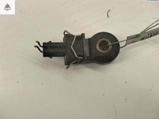 датчик детонации Volkswagen Golf 4 поколение 2000, 1.6 л., бензин, МКПП, чёрный, хетчбэк 5 дв., 030905377A