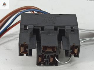 разъем (фишка) проводки Audi A8 D2/4D [рестайлинг] 2000, 3.7 л., бензин, АКПП, серый, седан, 443972995