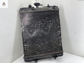 радиатор охлаждения Toyota Aygo 1 поколение 2007, 1.0 л., бензин, МКПП, красный, хетчбэк 5 дв.