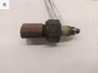 Датчик включения заднего хода (лягушка) Volkswagen Passat B6 2007, 2.0 л., дизель, МКПП, серый, седан, 02T945415P