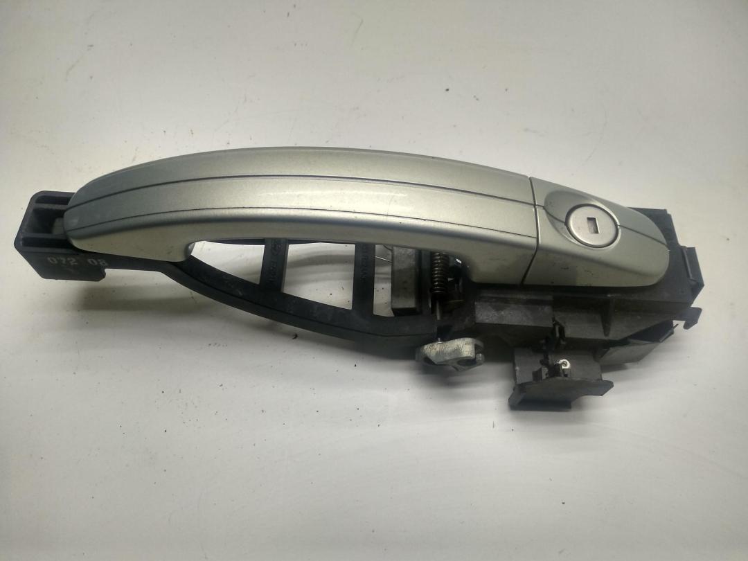ручка наружная передняя правая Ford Kuga 2008, 2.0 л., дизель, МКПП, серый, внедорожник 5 дв., 3M51R224A36BF