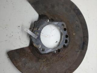 защитный кожух тормозного механизма Ford Mondeo 3 поколение [рестайлинг] 2003, 1.8 л., бензин, МКПП, серый, универсал