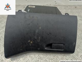 бардачок Peugeot 308 T9 2014, 1.6 л., бензин, МКПП, чёрный, хетчбэк 5 дв., 9677995177