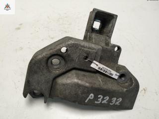 кронштейн двигателя Renault Scenic 1 поколение [рестайлинг] 2000, 1.4 л., бензин, МКПП, зелёный, минивэн, 8200032074