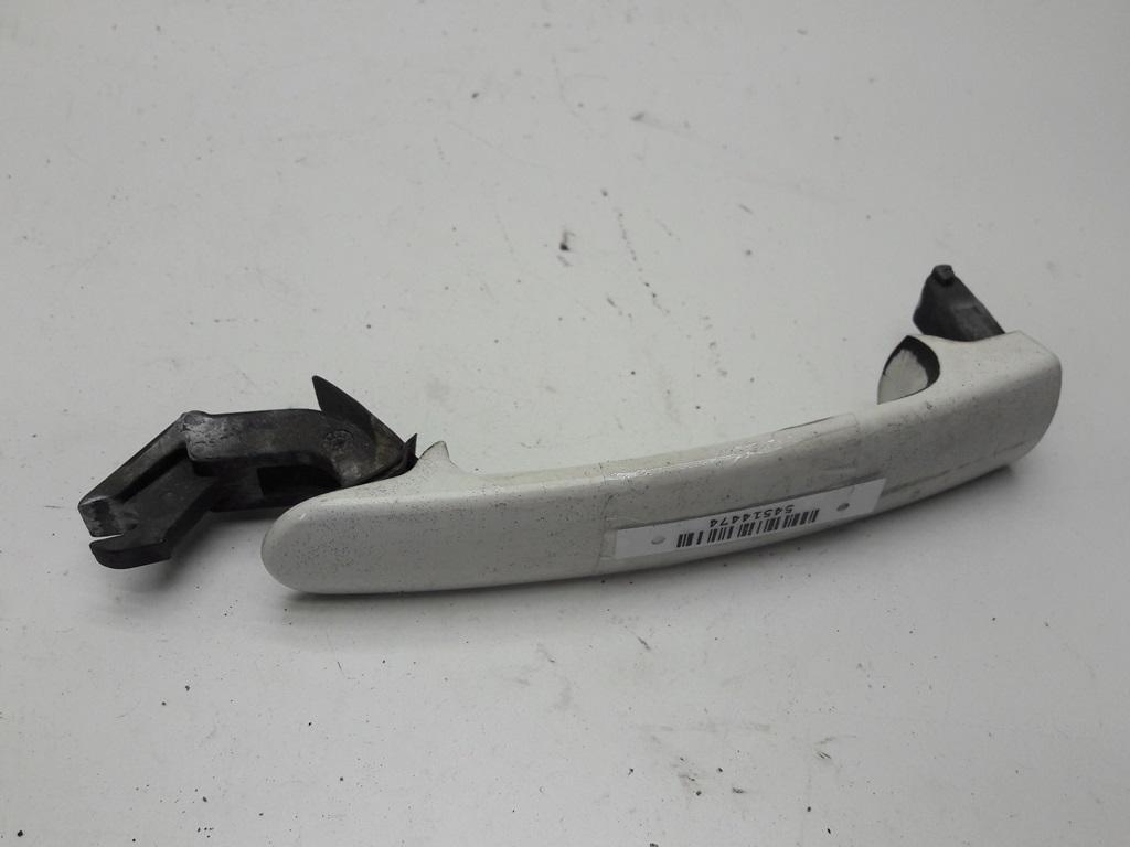 ручка наружная передняя левая Volkswagen Passat B5 1999, 1.9 л., дизель, МКПП, белый, универсал, 3B0837207