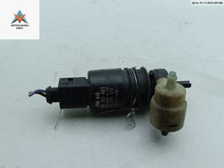 насос (моторчик) омывателя стекла Mercedes-Benz E-Класс W211/S211 2005, белый, седан