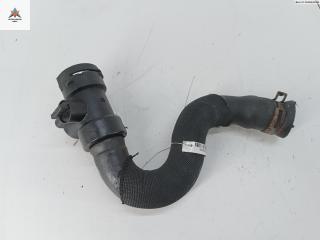патрубок радиатора Audi A4 B6 2003, 2.5 л., дизель, 8E0121049
