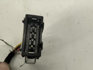 разъем (фишка) проводки Volkswagen Passat B4 1995, 2.0 л., бензин, МКПП, синий, универсал, 357972764