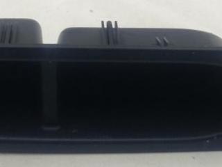 кнопка стеклоподъемника переднего правого Fiat Grande Punto 2 поколение 2010, 1.4 л., бензин, МКПП, чёрный, хетчбэк 5 дв., 735500049