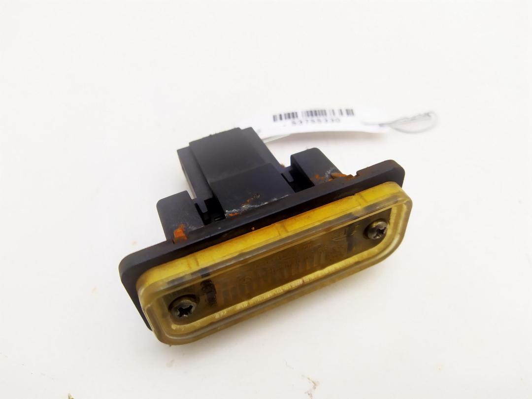 подсветка номера Mercedes-Benz C-Класс W203/S203/CL203 2002, 2.2 л., дизель, АКПП, красный, универсал, 2038200256 - фото №1