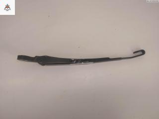 Щеткодержатель (поводок стеклоочистителя) задний Volkswagen Golf 4 поколение 1998, 1.6 л., бензин, АКПП, красный, хетчбэк 5 дв., 1J6955707A