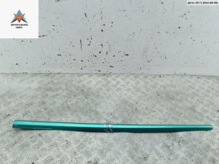 молдинг двери передней правой Volkswagen Polo 3 поколение 1998, 1.4 л., бензин, МКПП, зелёный, универсал, 6K5853516