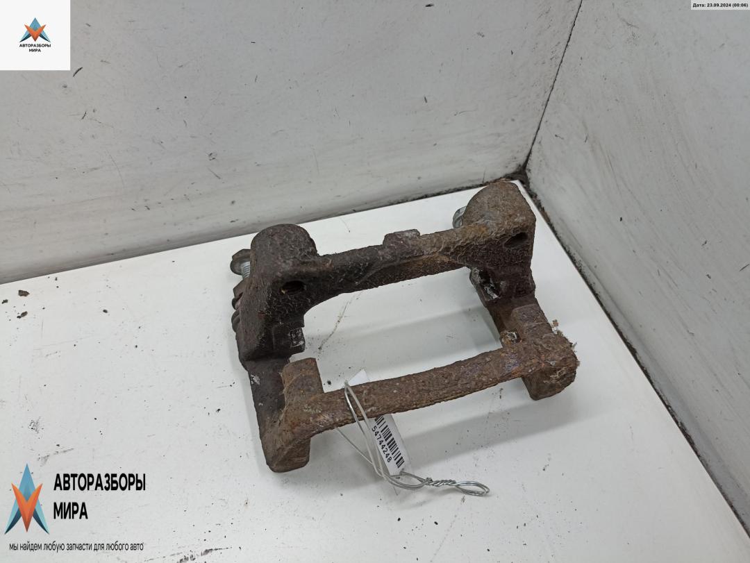 скоба суппорта Opel Zafira 2 поколение (B) 2006, 1.6 л., бензин, МКПП, чёрный, минивэн - фото №1
