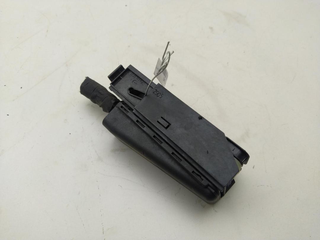 разъем (фишка) проводки Mercedes-Benz B W245 2005, 1.5 л., бензин, МКПП, серый, минивэн, 0015450730