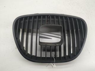 решетка радиатора SEAT Ibiza 3 поколение 2004, чёрный, хетчбэк 3 дв., 6L0853651
