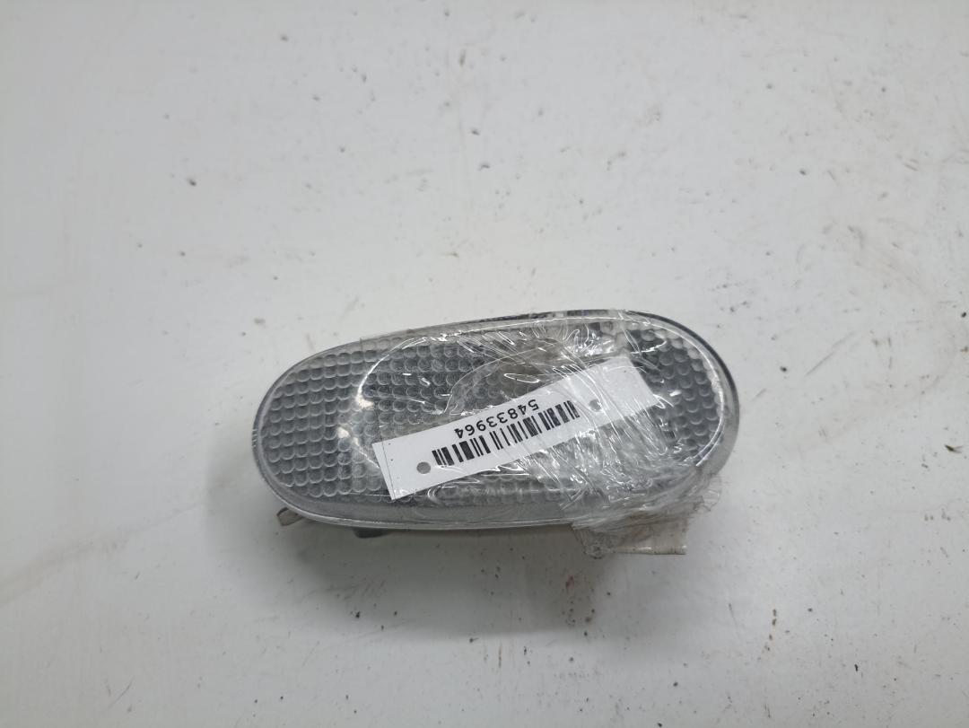 фонарь салона (плафон) Opel Omega B 2000, 2.2 л., бензин, МКПП, красный, седан, 90508661