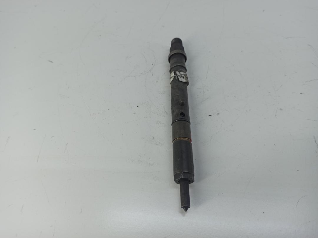 форсунка Audi A6 C5 2004, 2.5 л., дизель, АКПП, синий, универсал, 059130201G